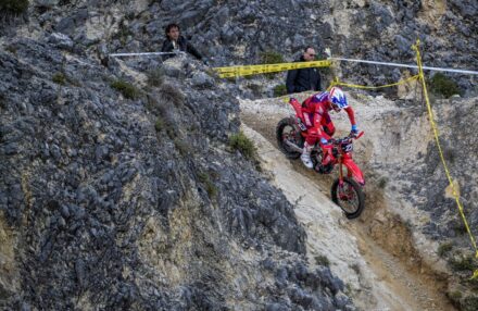 Podium finishes for Holcombe, Bernardini, and Morettini at the 2025 Assoluti d’Italia opener. Explore our gallery of Honda Racing RedMoto Enduro Team in action!