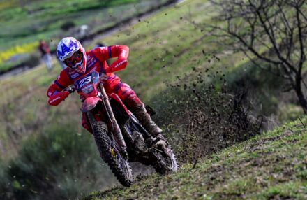 Podium finishes for Holcombe, Bernardini, and Morettini at the 2025 Assoluti d’Italia opener. Explore our gallery of Honda Racing RedMoto Enduro Team in action!