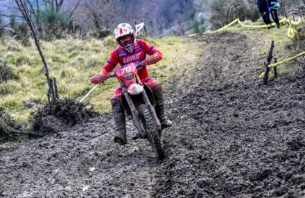 Podium finishes for Holcombe, Bernardini, and Morettini at the 2025 Assoluti d’Italia opener. Explore our gallery of Honda Racing RedMoto Enduro Team in action!