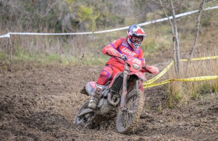 Podium finishes for Holcombe, Bernardini, and Morettini at the 2025 Assoluti d’Italia opener. Explore our gallery of Honda Racing RedMoto Enduro Team in action!