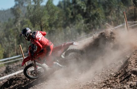 Discover the photo gallery of the EnduroGP Portugal 2025 in Vila de Rei with the Honda RedMoto Racing World Enduro Team in action