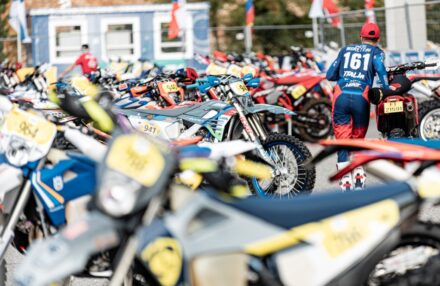 Discover the photo galleries of the Six Days Enduro 2025 in Bergamo: riders, action, and unforgettable moments from the world’s top event.