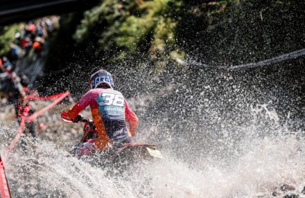 Discover the photo gallery of the EnduroGP Italy 2025 in Boario Terme with the Honda RedMoto Racing World Enduro Team in action. All the pictures...