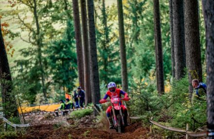 Discover the photo gallery of the EnduroGP Germany 2025 in Vila de Rei with the Honda RedMoto Racing World Enduro Team in action. All the pictures from best actions