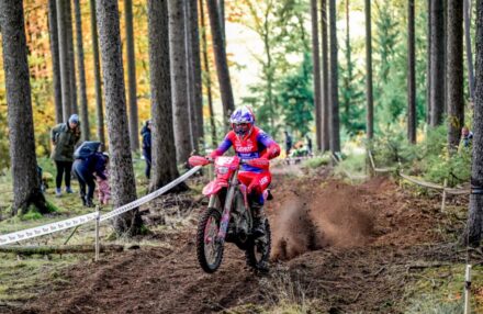 Discover the photo gallery of the EnduroGP Germany 2025 in Vila de Rei with the Honda RedMoto Racing World Enduro Team in action. All the pictures from best actions