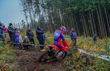Discover the photo gallery of the EnduroGP Germany 2025 in Vila de Rei with the Honda RedMoto Racing World Enduro Team in action. All the pictures from best actions