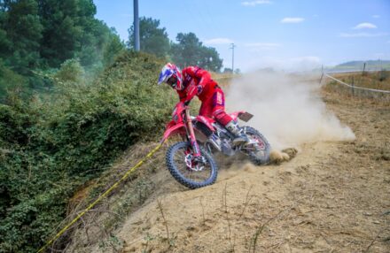 Honda Racing RedMoto Enduro Team concludes the 2025 Enduro Italian Championship with two Vice-Champion titles, thanks to standout performances by Manolo Morettini and Samuele Bernardini in a thrilling season finale.