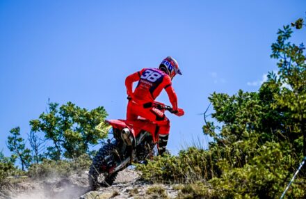Honda Racing RedMoto Enduro Team concludes the 2025 Enduro Italian Championship with two Vice-Champion titles, thanks to standout performances by Manolo Morettini and Samuele Bernardini in a thrilling season finale.