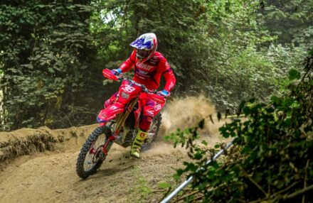 Honda Racing RedMoto Enduro Team concludes the 2025 Enduro Italian Championship with two Vice-Champion titles, thanks to standout performances by Manolo Morettini and Samuele Bernardini in a thrilling season finale.
