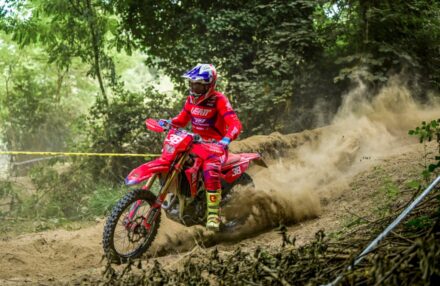 Honda Racing RedMoto Enduro Team concludes the 2025 Enduro Italian Championship with two Vice-Champion titles, thanks to standout performances by Manolo Morettini and Samuele Bernardini in a thrilling season finale.