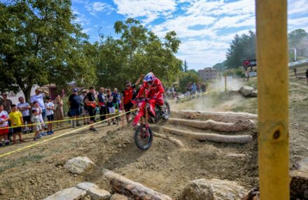 Honda Racing RedMoto Enduro Team concludes the 2025 Enduro Italian Championship with two Vice-Champion titles, thanks to standout performances by Manolo Morettini and Samuele Bernardini in a thrilling season finale.