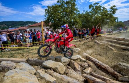 Honda Racing RedMoto Enduro Team concludes the 2025 Enduro Italian Championship with two Vice-Champion titles, thanks to standout performances by Manolo Morettini and Samuele Bernardini in a thrilling season finale.