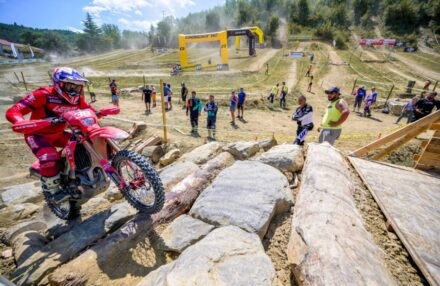 Honda Racing RedMoto Enduro Team concludes the 2025 Enduro Italian Championship with two Vice-Champion titles, thanks to standout performances by Manolo Morettini and Samuele Bernardini in a thrilling season finale.