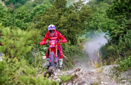 Honda Racing RedMoto Enduro Team concludes the 2025 Enduro Italian Championship with two Vice-Champion titles, thanks to standout performances by Manolo Morettini and Samuele Bernardini in a thrilling season finale.