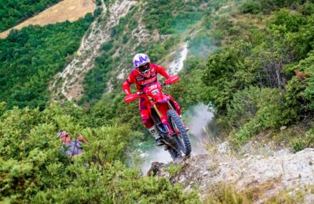 Honda Racing RedMoto Enduro Team concludes the 2025 Enduro Italian Championship with two Vice-Champion titles, thanks to standout performances by Manolo Morettini and Samuele Bernardini in a thrilling season finale.