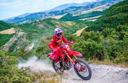 Honda Racing RedMoto Enduro Team concludes the 2025 Enduro Italian Championship with two Vice-Champion titles, thanks to standout performances by Manolo Morettini and Samuele Bernardini in a thrilling season finale.