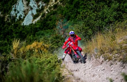Honda Racing RedMoto Enduro Team concludes the 2025 Enduro Italian Championship with two Vice-Champion titles, thanks to standout performances by Manolo Morettini and Samuele Bernardini in a thrilling season finale.