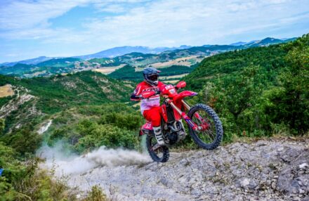 Honda Racing RedMoto Enduro Team concludes the 2025 Enduro Italian Championship with two Vice-Champion titles, thanks to standout performances by Manolo Morettini and Samuele Bernardini in a thrilling season finale.