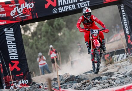 Discover the photo gallery of the EnduroGP Portugal 2025 in Vila de Rei with the Honda RedMoto Racing World Enduro Team in action