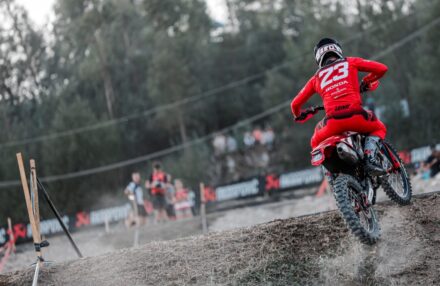 Discover the photo gallery of the EnduroGP Portugal 2025 in Vila de Rei with the Honda RedMoto Racing World Enduro Team in action