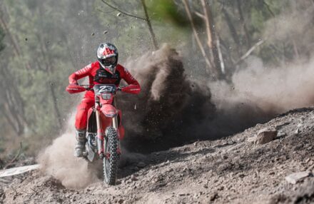 Discover the photo gallery of the EnduroGP Portugal 2025 in Vila de Rei with the Honda RedMoto Racing World Enduro Team in action