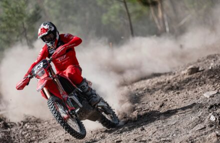 Discover the photo gallery of the EnduroGP Portugal 2025 in Vila de Rei with the Honda RedMoto Racing World Enduro Team in action