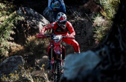 Discover the photo gallery of the EnduroGP Portugal 2025 in Vila de Rei with the Honda RedMoto Racing World Enduro Team in action